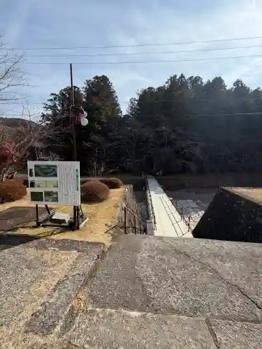 大斎原（熊野本宮大社旧社地）の{uncategorized: "未分類", other: "その他", undefined: "問題あり", building: "その他建物", grave: "お墓", sacred_gate: "鳥居", guardian: "狛犬", statue: "像", buddha: "仏像", history: "歴史", nature: "自然", garden: "庭園", animal: "動物", pagoda: "塔", temizu: "手水舎", mountain_gate: "山門・神門", sanctuary: "本殿・本堂", subordinate: "末社・摂社", art: "芸術", scenery: "景色", jizo: "地蔵", ema: "絵馬", goshuin: "御朱印", omikuji: "おみくじ", items: "授与品その他", amulet: "お守り", goshuincho: "御朱印帳", eats: "食事", festival: "お祭り", votive_dance: "神楽", shichigosan: "七五三参", wedding: "結婚式", experience: "体験その他", initially: "初詣", around: "周辺", anti_infection: "感染症対策"}
