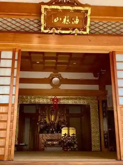 西岸寺の本殿