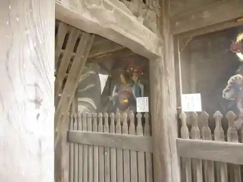 布施弁天 東海寺の仏像