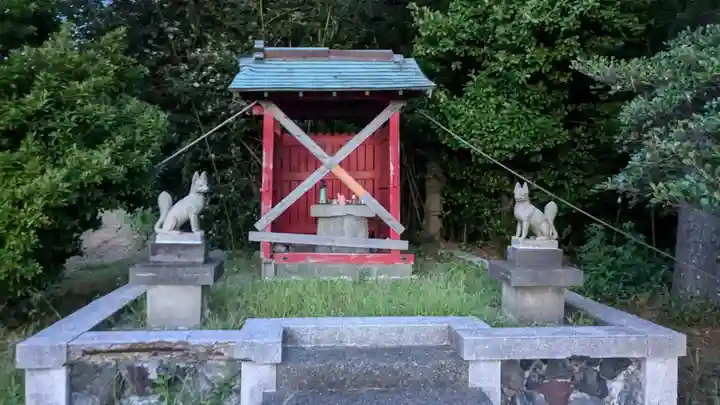 稲荷の本殿・本堂