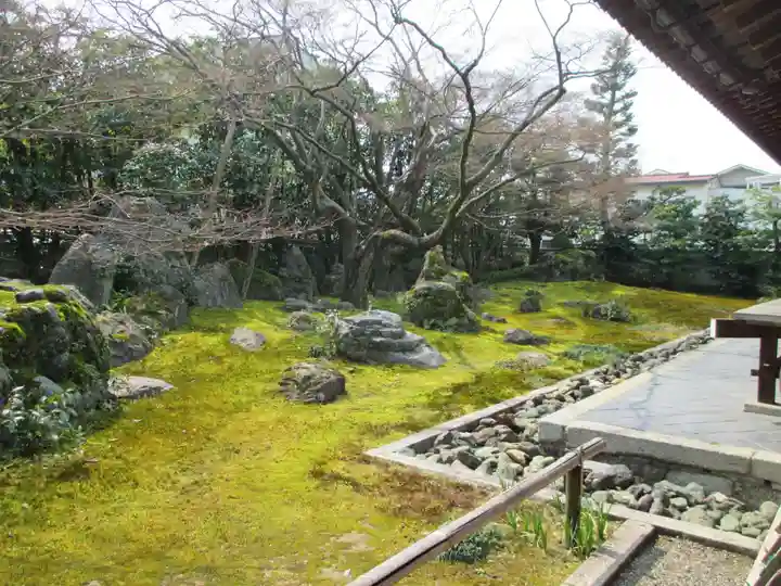 法輪寺の庭園