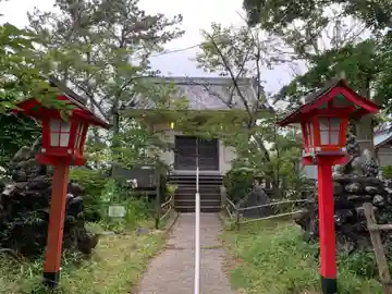 諏訪神社の本殿・本堂