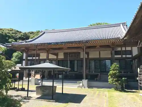 雪蹊寺の本殿