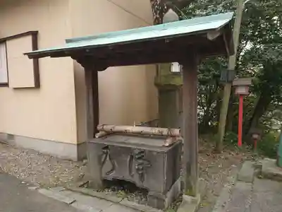 神明社（常滑神明社）の手水舎