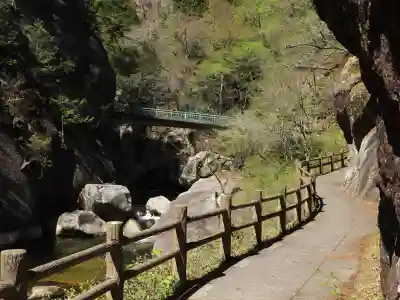 夫婦木神社姫の宮の{uncategorized: "未分類", other: "その他", undefined: "問題あり", building: "その他建物", grave: "お墓", sacred_gate: "鳥居", guardian: "狛犬", statue: "像", buddha: "仏像", history: "歴史", nature: "自然", garden: "庭園", animal: "動物", pagoda: "塔", temizu: "手水舎", mountain_gate: "山門・神門", sanctuary: "本殿・本堂", subordinate: "末社・摂社", art: "芸術", scenery: "景色", jizo: "地蔵", ema: "絵馬", goshuin: "御朱印", omikuji: "おみくじ", items: "授与品その他", amulet: "お守り", goshuincho: "御朱印帳", eats: "食事", festival: "お祭り", votive_dance: "神楽", shichigosan: "七五三参", wedding: "結婚式", experience: "体験その他", initially: "初詣", around: "周辺", anti_infection: "感染症対策"}
