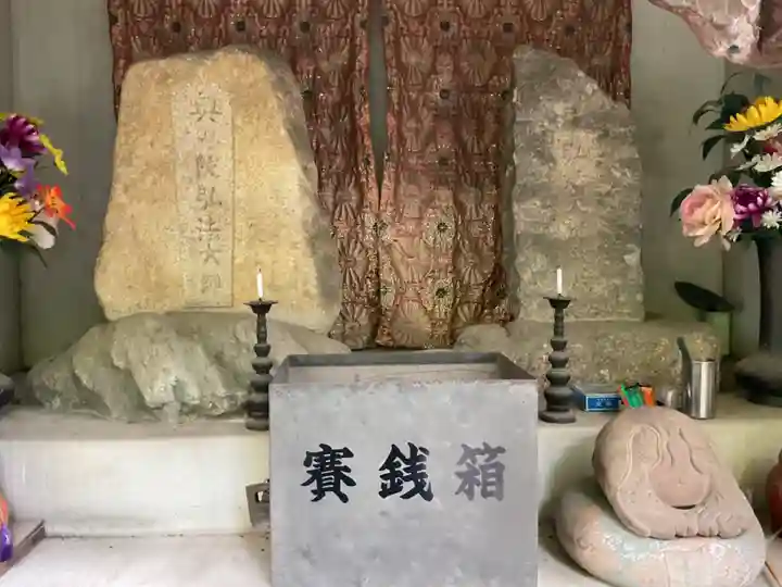 長坂弘法大師の本殿・本堂