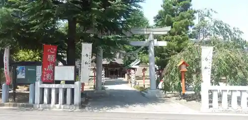 草加神社の鳥居