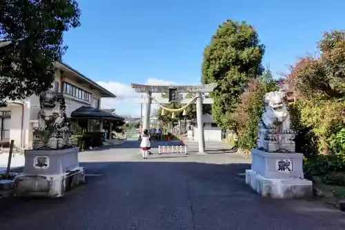 上地八幡宮の鳥居