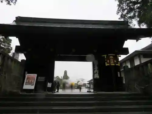 輪王寺の山門・神門