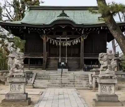 国玉神社・八劔社合殿の{uncategorized: "未分類", other: "その他", undefined: "問題あり", building: "その他建物", grave: "お墓", sacred_gate: "鳥居", guardian: "狛犬", statue: "像", buddha: "仏像", history: "歴史", nature: "自然", garden: "庭園", animal: "動物", pagoda: "塔", temizu: "手水舎", mountain_gate: "山門・神門", sanctuary: "本殿・本堂", subordinate: "末社・摂社", art: "芸術", scenery: "景色", jizo: "地蔵", ema: "絵馬", goshuin: "御朱印", omikuji: "おみくじ", items: "授与品その他", amulet: "お守り", goshuincho: "御朱印帳", eats: "食事", festival: "お祭り", votive_dance: "神楽", shichigosan: "七五三参", wedding: "結婚式", experience: "体験その他", initially: "初詣", around: "周辺", anti_infection: "感染症対策"}