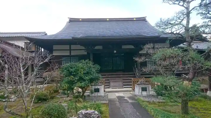 妙照寺の本殿・本堂