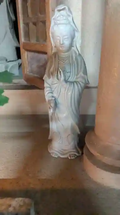 大泉町延命地蔵堂の仏像