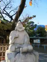 荏原神社の像