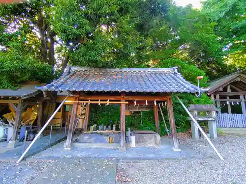 白山神社（木曽川町黒田）の手水舎