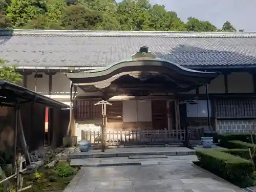 瓦屋寺の本殿・本堂