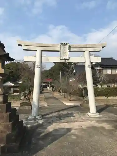 餘子神社の鳥居