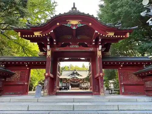 秩父神社の山門