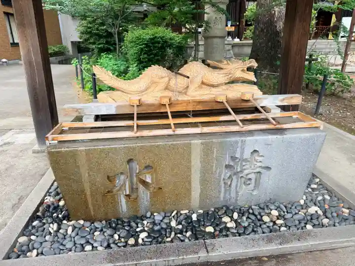 若宮八幡社の{uncategorized: "未分類", other: "その他", undefined: "問題あり", building: "その他建物", grave: "お墓", sacred_gate: "鳥居", guardian: "狛犬", statue: "像", buddha: "仏像", history: "歴史", nature: "自然", garden: "庭園", animal: "動物", pagoda: "塔", temizu: "手水舎", mountain_gate: "山門・神門", sanctuary: "本殿・本堂", subordinate: "末社・摂社", art: "芸術", scenery: "景色", jizo: "地蔵", ema: "絵馬", goshuin: "御朱印", omikuji: "おみくじ", items: "授与品その他", amulet: "お守り", goshuincho: "御朱印帳", eats: "食事", festival: "お祭り", votive_dance: "神楽", shichigosan: "七五三参", wedding: "結婚式", experience: "体験その他", initially: "初詣", around: "周辺", anti_infection: "感染症対策"}