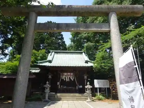 新田神社の鳥居