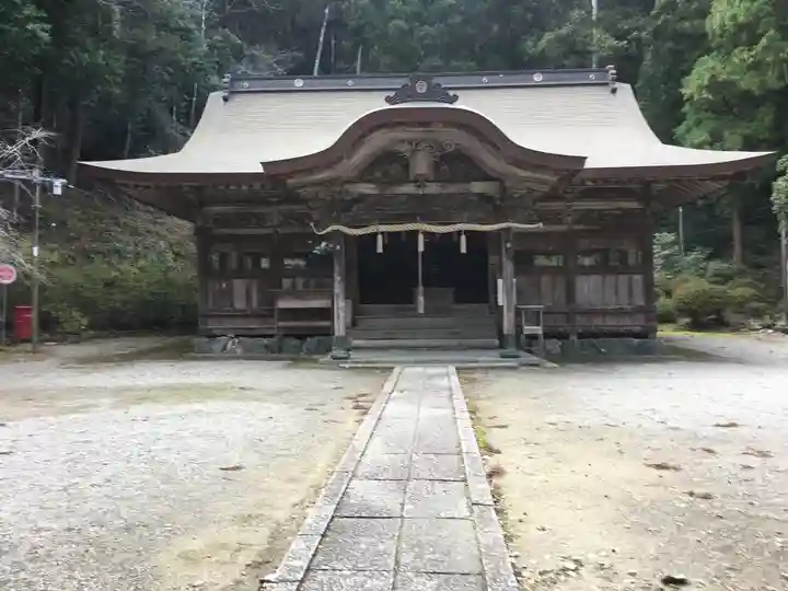 上一宮大粟神社の本殿・本堂