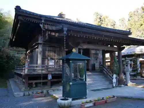 法泉寺の本殿