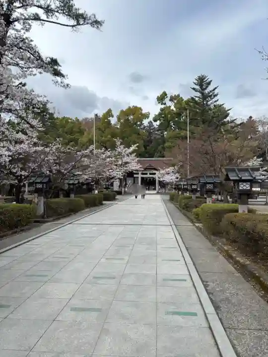 武田神社の{uncategorized: "未分類", other: "その他", undefined: "問題あり", building: "その他建物", grave: "お墓", sacred_gate: "鳥居", guardian: "狛犬", statue: "像", buddha: "仏像", history: "歴史", nature: "自然", garden: "庭園", animal: "動物", pagoda: "塔", temizu: "手水舎", mountain_gate: "山門・神門", sanctuary: "本殿・本堂", subordinate: "末社・摂社", art: "芸術", scenery: "景色", jizo: "地蔵", ema: "絵馬", goshuin: "御朱印", omikuji: "おみくじ", items: "授与品その他", amulet: "お守り", goshuincho: "御朱印帳", eats: "食事", festival: "お祭り", votive_dance: "神楽", shichigosan: "七五三参", wedding: "結婚式", experience: "体験その他", initially: "初詣", around: "周辺", anti_infection: "感染症対策"}