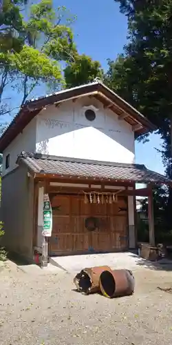 下新川神社の建物その他