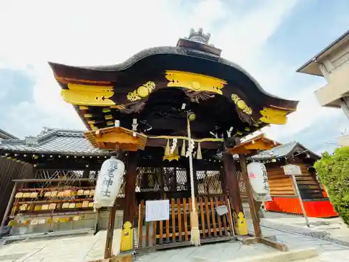 瀧尾神社の本殿