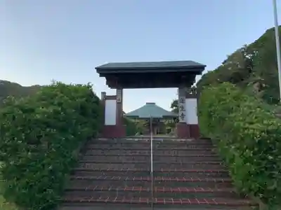 蓮生寺の山門・神門