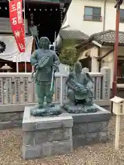 三石神社の像