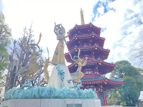 川崎大師薬師殿の{uncategorized: "未分類", other: "その他", undefined: "問題あり", building: "その他建物", grave: "お墓", sacred_gate: "鳥居", guardian: "狛犬", statue: "像", buddha: "仏像", history: "歴史", nature: "自然", garden: "庭園", animal: "動物", pagoda: "塔", temizu: "手水舎", mountain_gate: "山門・神門", sanctuary: "本殿・本堂", subordinate: "末社・摂社", art: "芸術", scenery: "景色", jizo: "地蔵", ema: "絵馬", goshuin: "御朱印", omikuji: "おみくじ", items: "授与品その他", amulet: "お守り", goshuincho: "御朱印帳", eats: "食事", festival: "お祭り", votive_dance: "神楽", shichigosan: "七五三参", wedding: "結婚式", experience: "体験その他", initially: "初詣", around: "周辺", anti_infection: "感染症対策"}