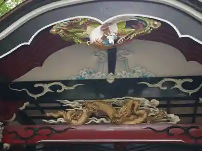 新屋山神社の芸術