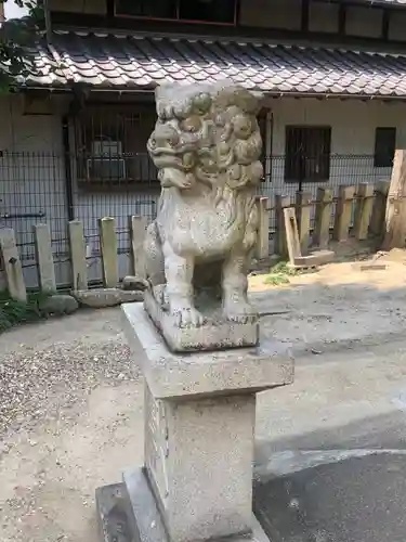 羊神社の狛犬