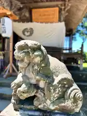 守りの神　藤基神社の狛犬