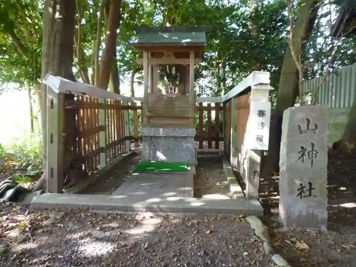 八雲神社(河芸町影重)の末社・摂社