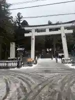 諏訪大社の{uncategorized: "未分類", other: "その他", undefined: "問題あり", building: "その他建物", grave: "お墓", sacred_gate: "鳥居", guardian: "狛犬", statue: "像", buddha: "仏像", history: "歴史", nature: "自然", garden: "庭園", animal: "動物", pagoda: "塔", temizu: "手水舎", mountain_gate: "山門・神門", sanctuary: "本殿・本堂", subordinate: "末社・摂社", art: "芸術", scenery: "景色", jizo: "地蔵", ema: "絵馬", goshuin: "御朱印", omikuji: "おみくじ", items: "授与品その他", amulet: "お守り", goshuincho: "御朱印帳", eats: "食事", festival: "お祭り", votive_dance: "神楽", shichigosan: "七五三参", wedding: "結婚式", experience: "体験その他", initially: "初詣", around: "周辺", anti_infection: "感染症対策"}