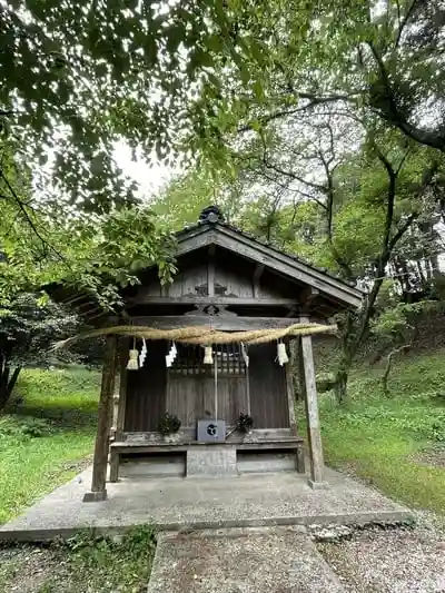 松尾神社の本殿