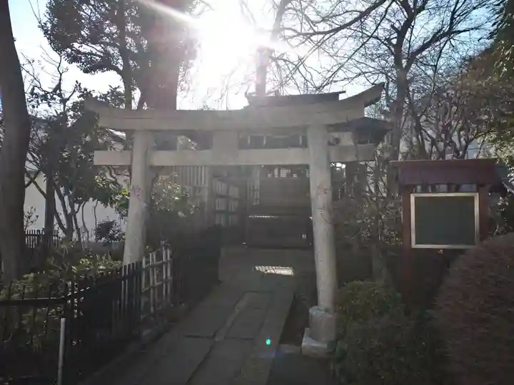白山神社の末社・摂社