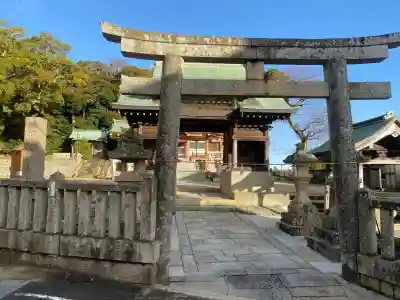 由良湊神社の{uncategorized: "未分類", other: "その他", undefined: "問題あり", building: "その他建物", grave: "お墓", sacred_gate: "鳥居", guardian: "狛犬", statue: "像", buddha: "仏像", history: "歴史", nature: "自然", garden: "庭園", animal: "動物", pagoda: "塔", temizu: "手水舎", mountain_gate: "山門・神門", sanctuary: "本殿・本堂", subordinate: "末社・摂社", art: "芸術", scenery: "景色", jizo: "地蔵", ema: "絵馬", goshuin: "御朱印", omikuji: "おみくじ", items: "授与品その他", amulet: "お守り", goshuincho: "御朱印帳", eats: "食事", festival: "お祭り", votive_dance: "神楽", shichigosan: "七五三参", wedding: "結婚式", experience: "体験その他", initially: "初詣", around: "周辺", anti_infection: "感染症対策"}