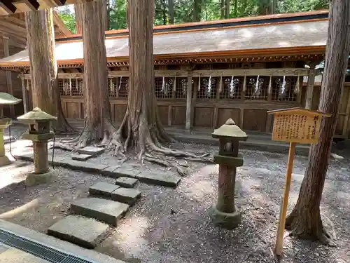 諏訪大社の末社・摂社