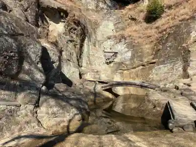 瑞泉寺の{uncategorized: "未分類", other: "その他", undefined: "問題あり", building: "その他建物", grave: "お墓", sacred_gate: "鳥居", guardian: "狛犬", statue: "像", buddha: "仏像", history: "歴史", nature: "自然", garden: "庭園", animal: "動物", pagoda: "塔", temizu: "手水舎", mountain_gate: "山門・神門", sanctuary: "本殿・本堂", subordinate: "末社・摂社", art: "芸術", scenery: "景色", jizo: "地蔵", ema: "絵馬", goshuin: "御朱印", omikuji: "おみくじ", items: "授与品その他", amulet: "お守り", goshuincho: "御朱印帳", eats: "食事", festival: "お祭り", votive_dance: "神楽", shichigosan: "七五三参", wedding: "結婚式", experience: "体験その他", initially: "初詣", around: "周辺", anti_infection: "感染症対策"}