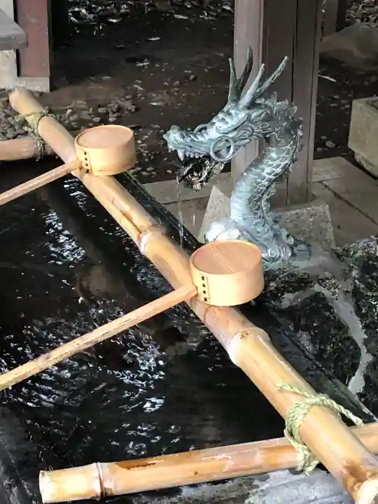 南沢氷川神社の手水舎