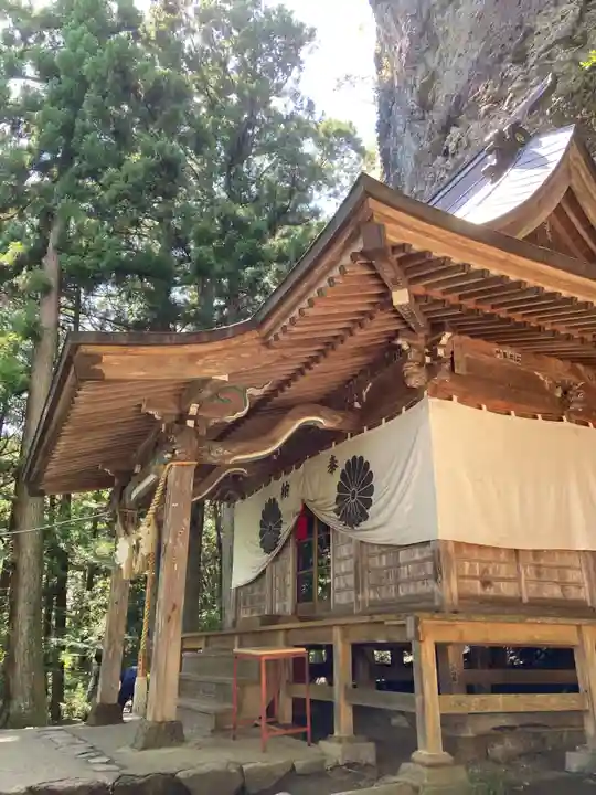 中之嶽神社の本殿・本堂