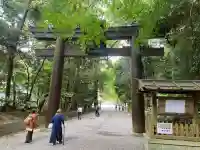 石上神宮の{uncategorized: "未分類", other: "その他", undefined: "問題あり", building: "その他建物", grave: "お墓", sacred_gate: "鳥居", guardian: "狛犬", statue: "像", buddha: "仏像", history: "歴史", nature: "自然", garden: "庭園", animal: "動物", pagoda: "塔", temizu: "手水舎", mountain_gate: "山門・神門", sanctuary: "本殿・本堂", subordinate: "末社・摂社", art: "芸術", scenery: "景色", jizo: "地蔵", ema: "絵馬", goshuin: "御朱印", omikuji: "おみくじ", items: "授与品その他", amulet: "お守り", goshuincho: "御朱印帳", eats: "食事", festival: "お祭り", votive_dance: "神楽", shichigosan: "七五三参", wedding: "結婚式", experience: "体験その他", initially: "初詣", around: "周辺", anti_infection: "感染症対策"}