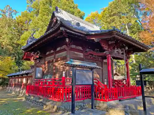 瓺𦼆神社の本殿