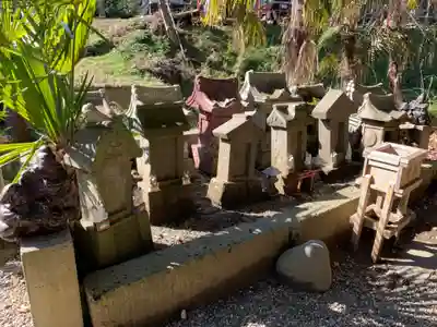 鶴峯八幡宮の末社・摂社