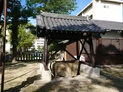 六所社(安井)の手水舎