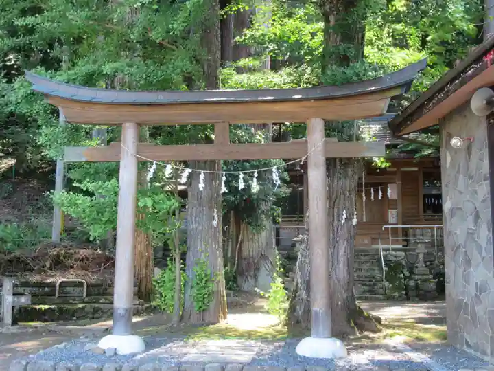 丹生神社(東京都)