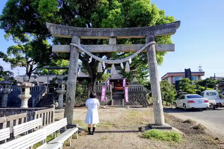 若一王子社の鳥居