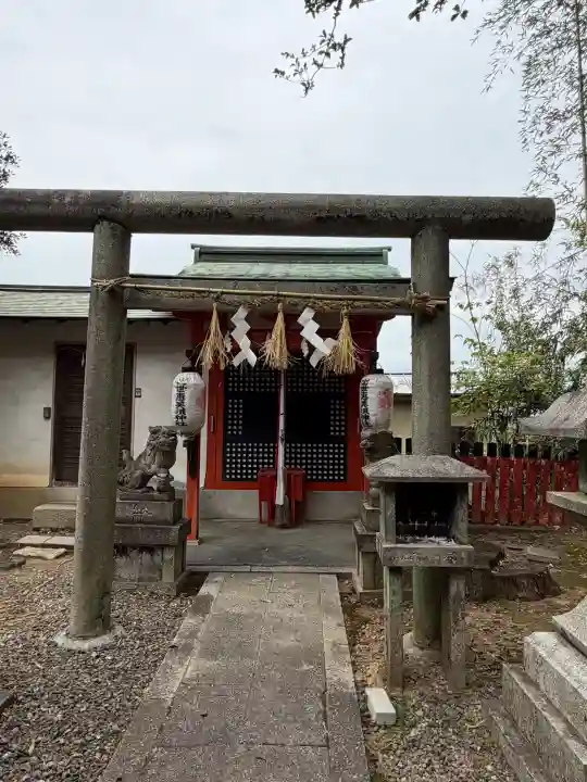 粟田神社の{uncategorized: "未分類", other: "その他", undefined: "問題あり", building: "その他建物", grave: "お墓", sacred_gate: "鳥居", guardian: "狛犬", statue: "像", buddha: "仏像", history: "歴史", nature: "自然", garden: "庭園", animal: "動物", pagoda: "塔", temizu: "手水舎", mountain_gate: "山門・神門", sanctuary: "本殿・本堂", subordinate: "末社・摂社", art: "芸術", scenery: "景色", jizo: "地蔵", ema: "絵馬", goshuin: "御朱印", omikuji: "おみくじ", items: "授与品その他", amulet: "お守り", goshuincho: "御朱印帳", eats: "食事", festival: "お祭り", votive_dance: "神楽", shichigosan: "七五三参", wedding: "結婚式", experience: "体験その他", initially: "初詣", around: "周辺", anti_infection: "感染症対策"}